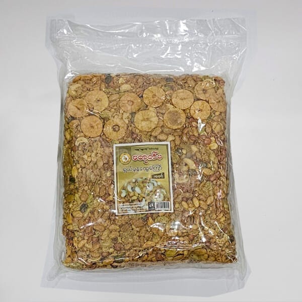 Ma Tote Ma Assorted 7 Fried Beans (မတုတ်မ ရှယ်နှစ်ပြန်ကြော် ၁ ပိဿာ) 1600g